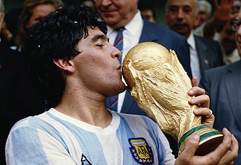 字母哥谈团,队篮球,非个人英雄,开云体育,开云体育官网,开云体育app,开云体育app下载