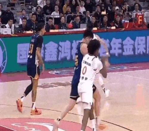 巴西贪婪激,发球迷暴力,警方强硬应,开云体育,开云体育官网,开云体育app,开云体育app下载