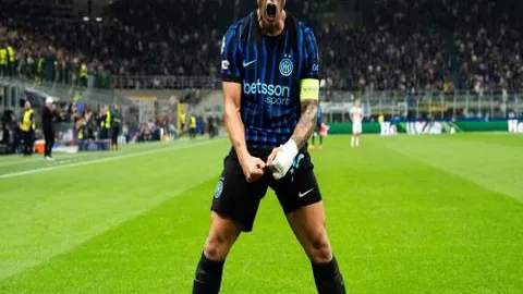 罗马诺：曼联计划未变，埃里克森今夏将成自由球员