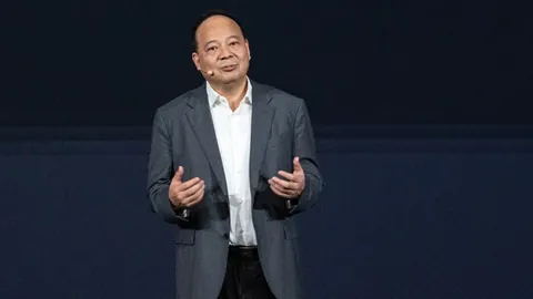 丁彦雨航曝光开云体育官网：明星追星记，库里签名梦碎